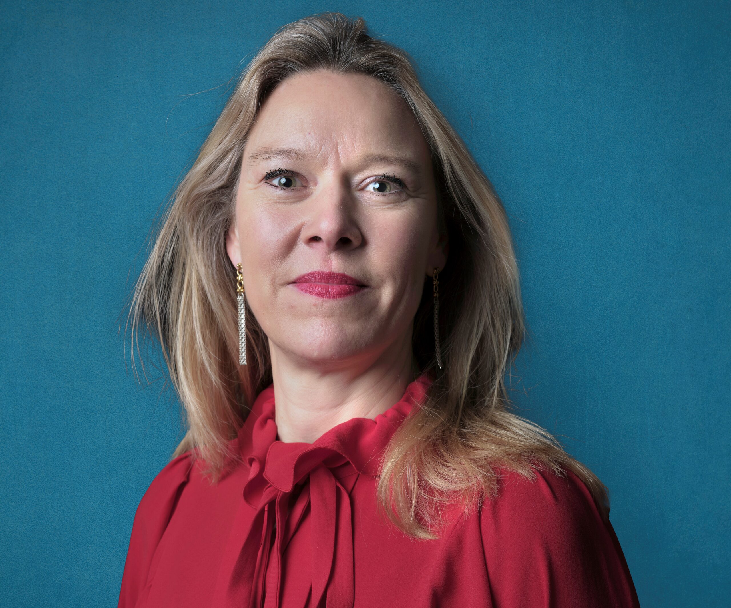 Dominique Dijkhuis, secretaris